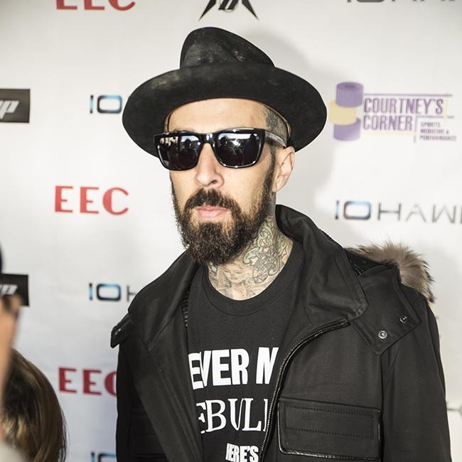 Travis Barker ignores paramedics orders to play Las Vegas show